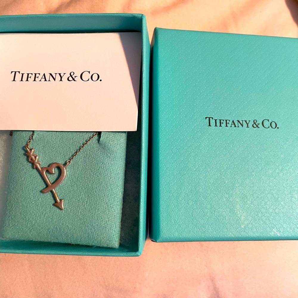 Arrow heart Tiffany necklace